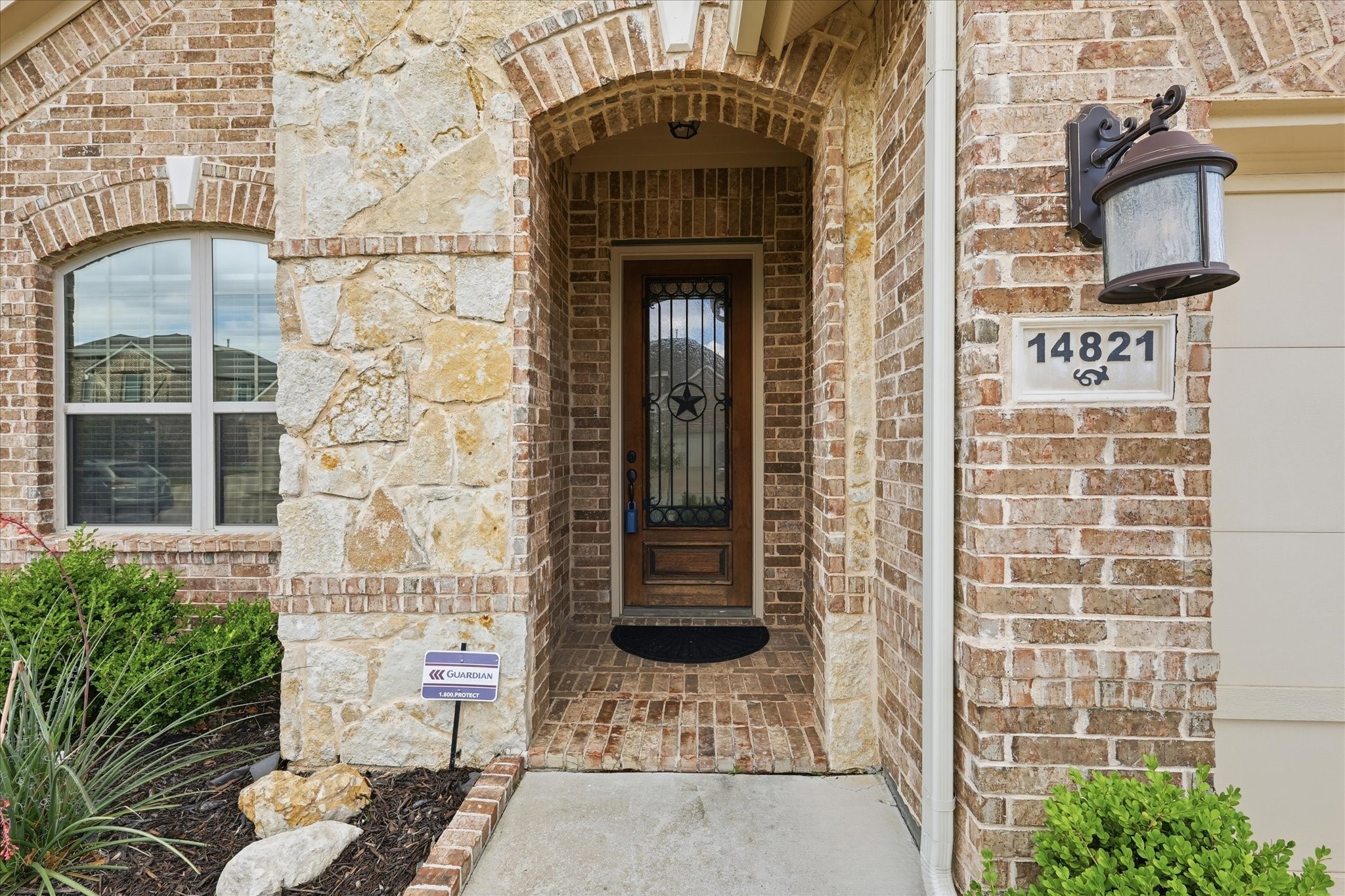 14821 Cedar Flat Way