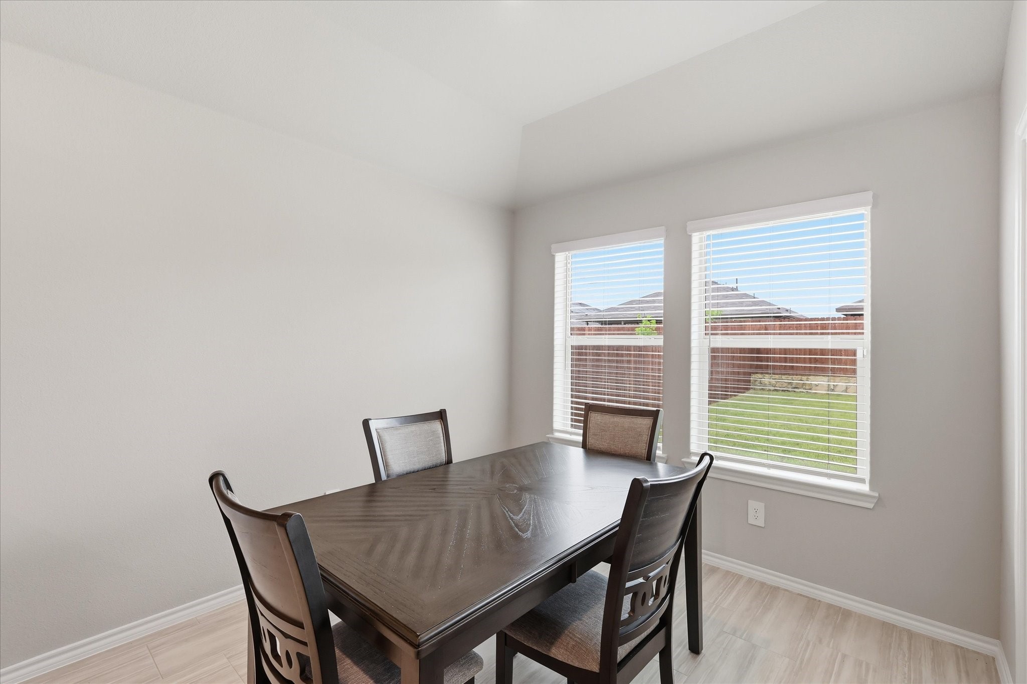 845 Round Robin Lane