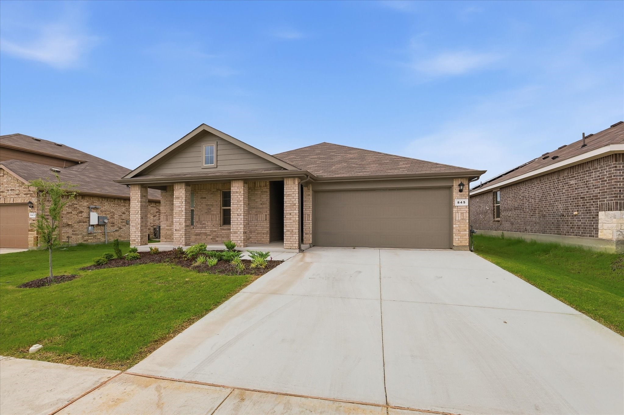 845 Round Robin Lane