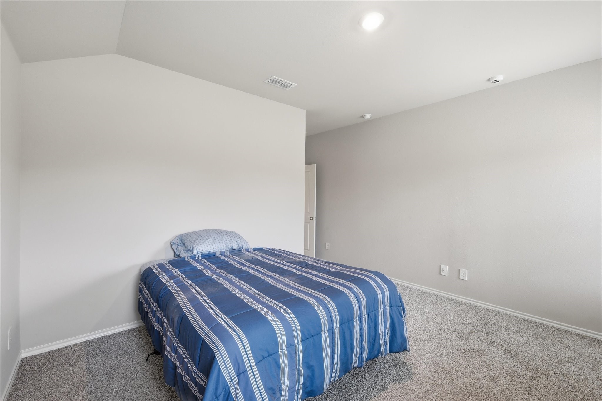 845 Round Robin Lane