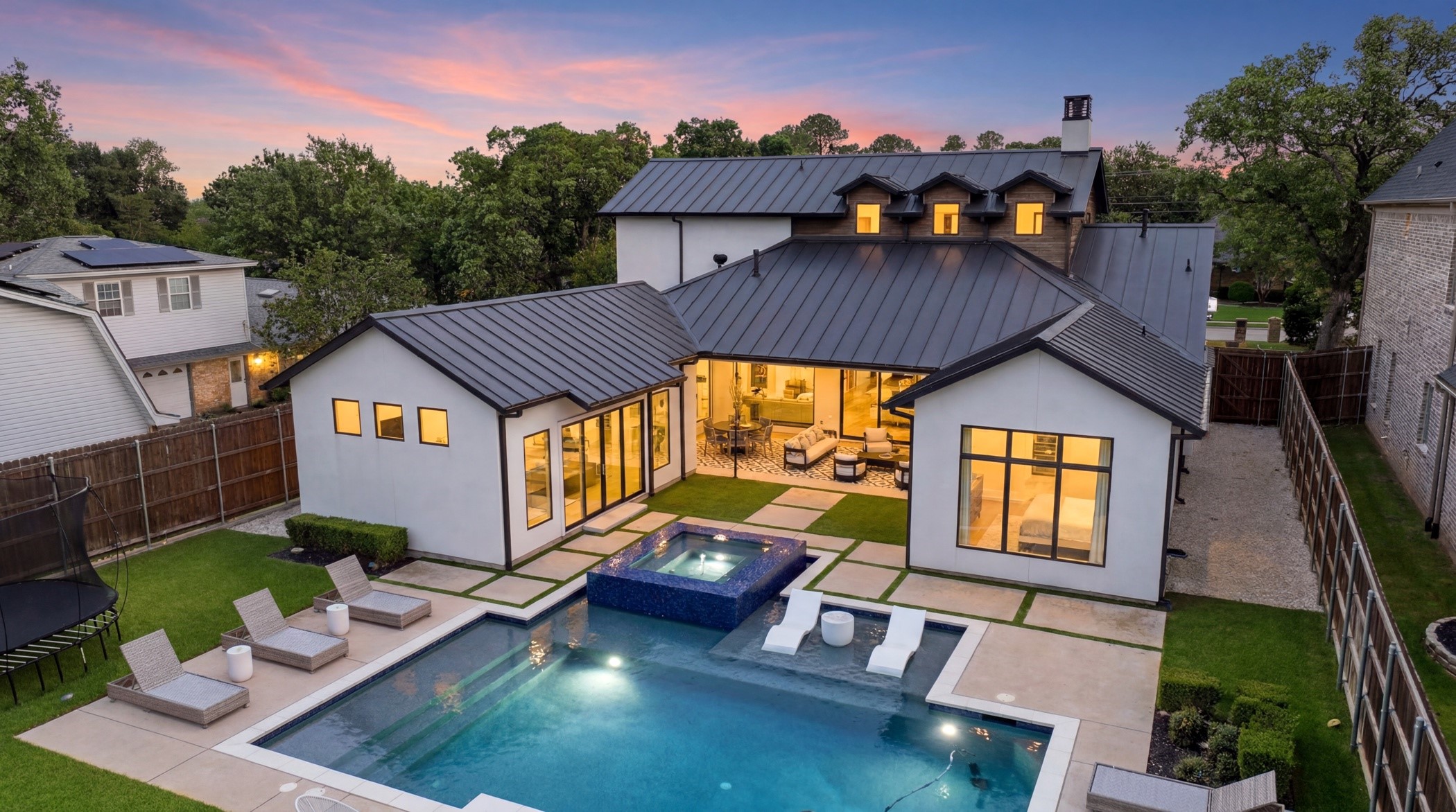 702 Colleyville Terrace