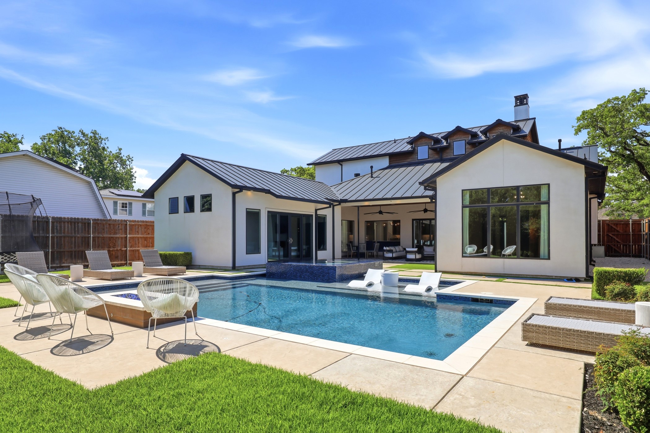 702 Colleyville Terrace