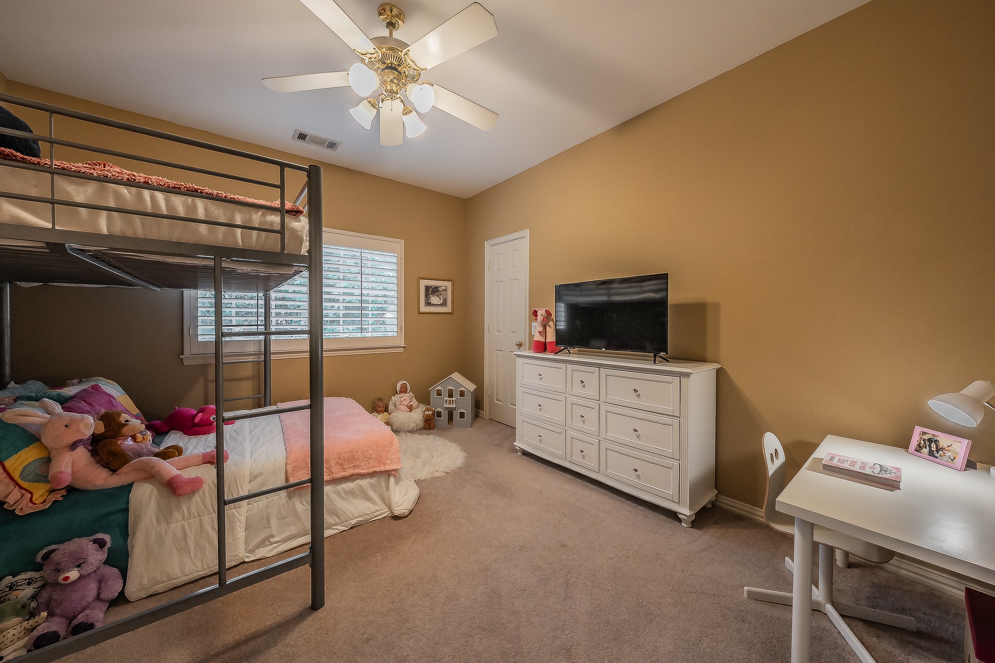 1501 Cuttingham Court