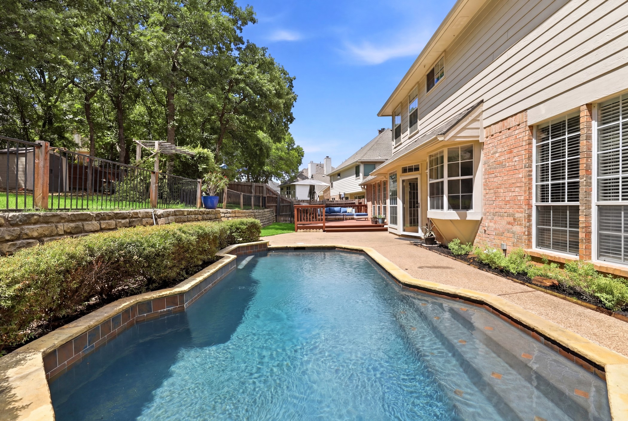 3228 Horseshoe Drive