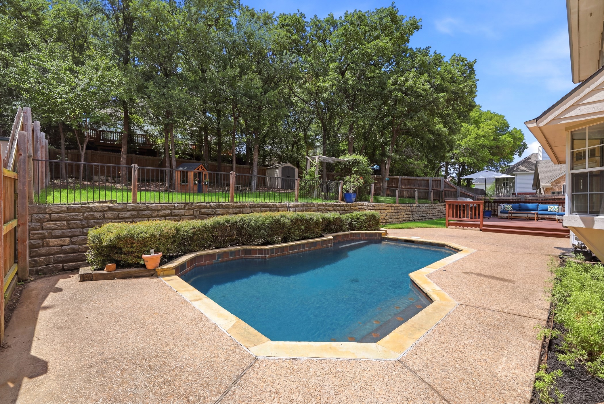 3228 Horseshoe Drive