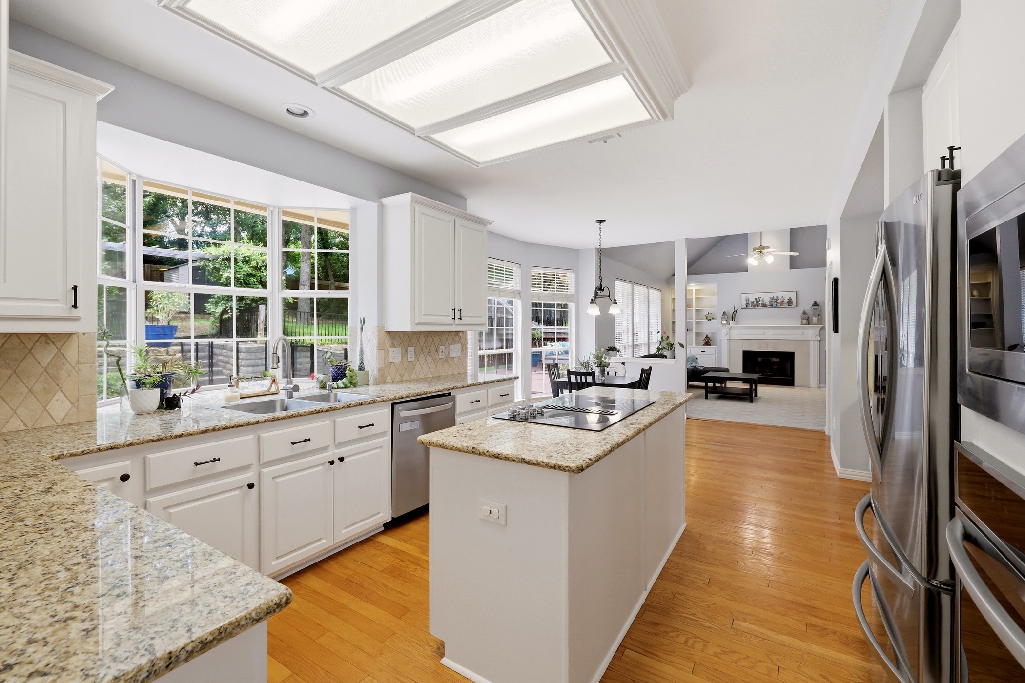 3228 Horseshoe Drive