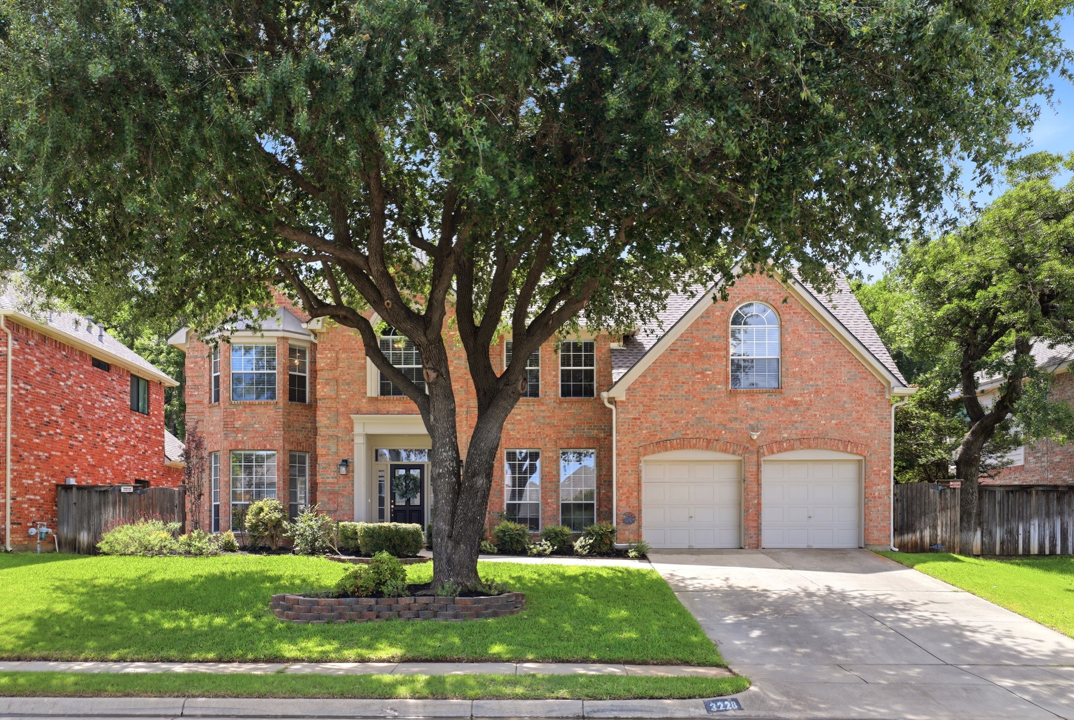 3228 Horseshoe Drive