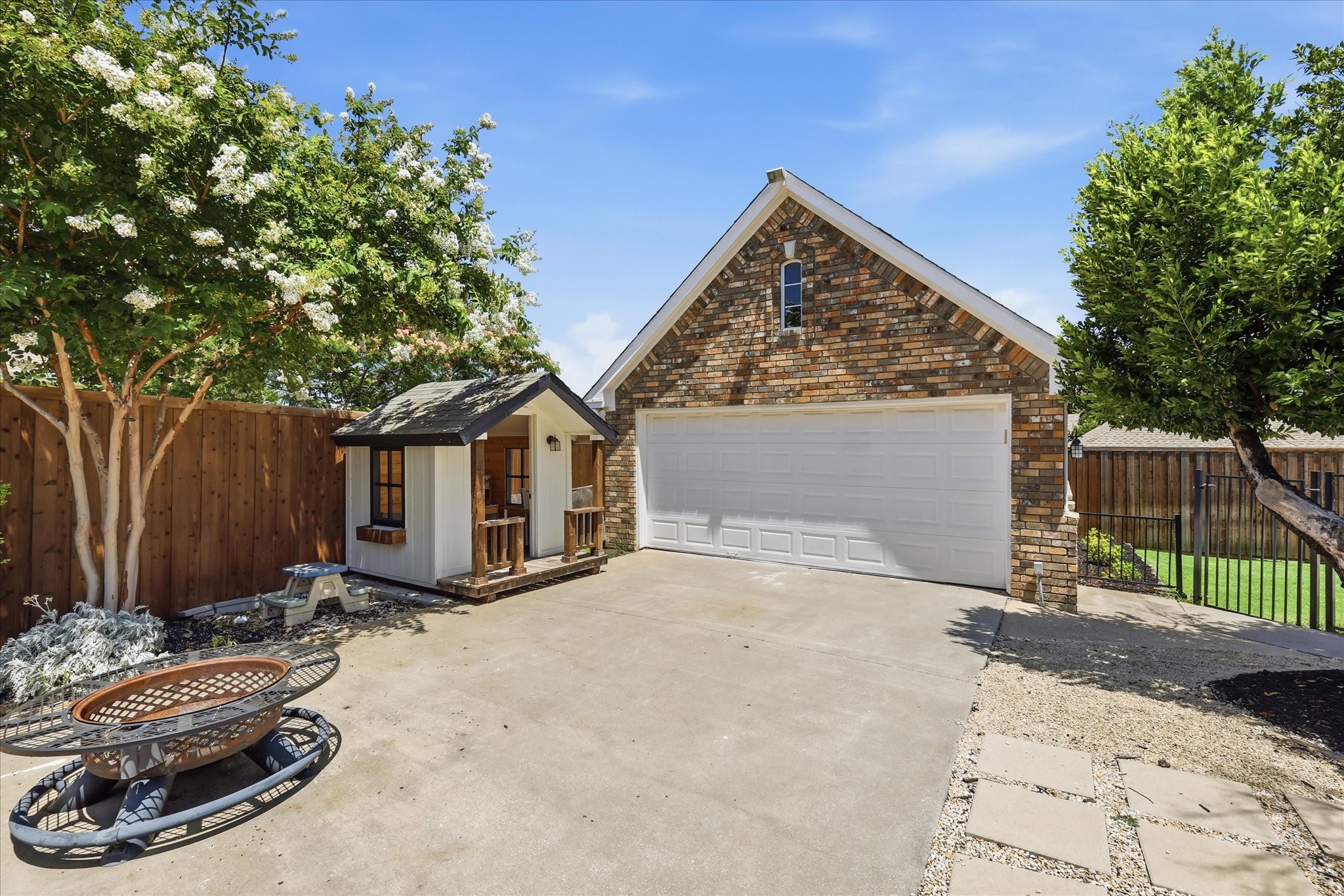 121 Honeysuckle Drive