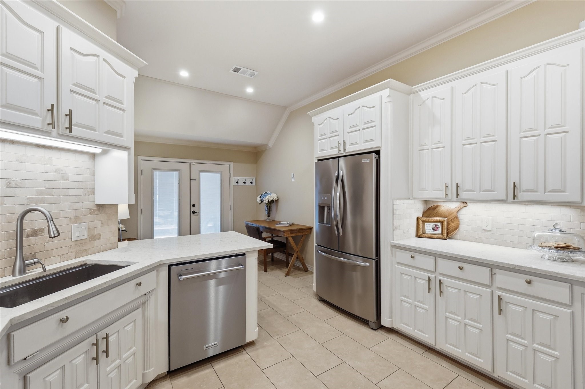 121 Honeysuckle Drive