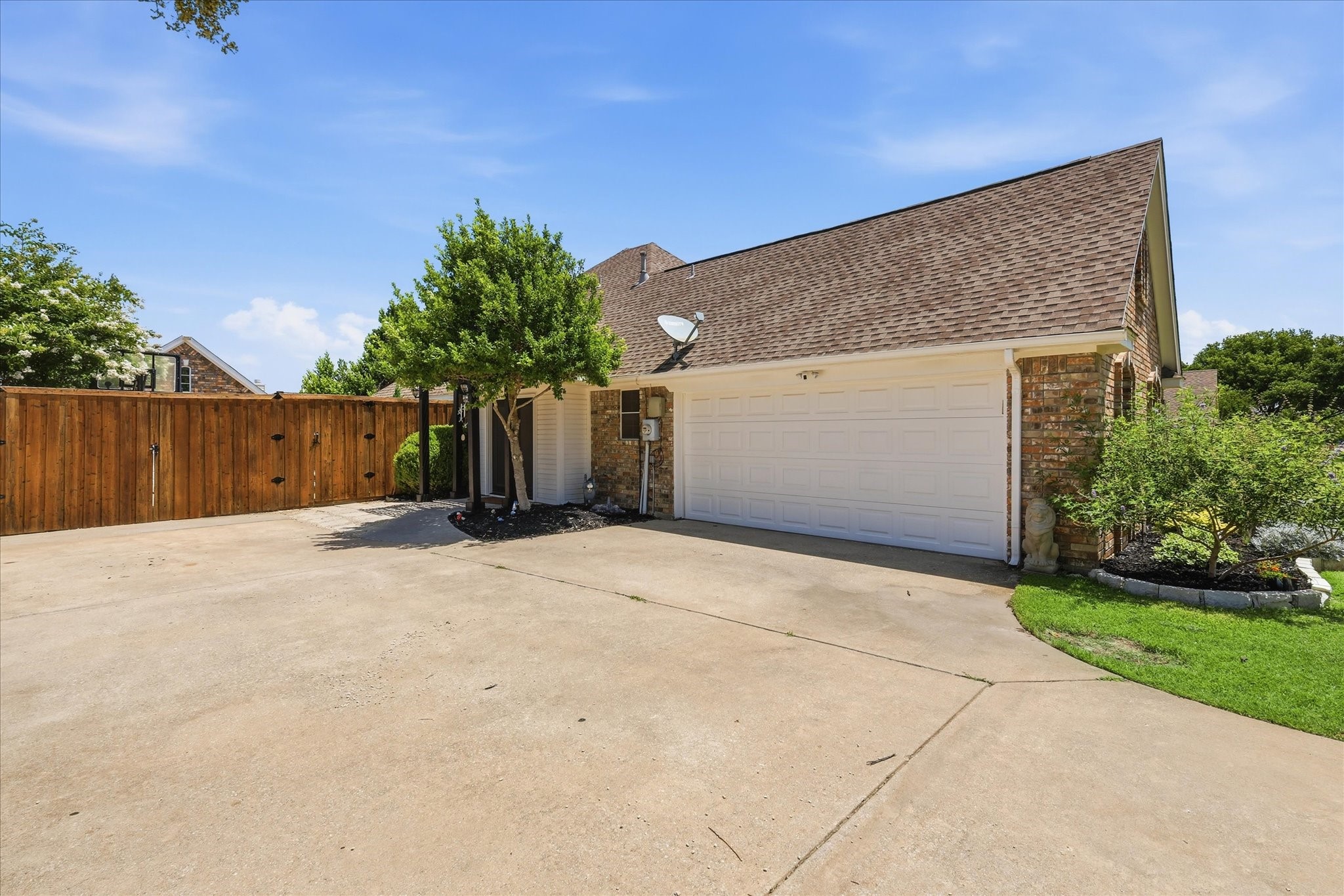 121 Honeysuckle Drive