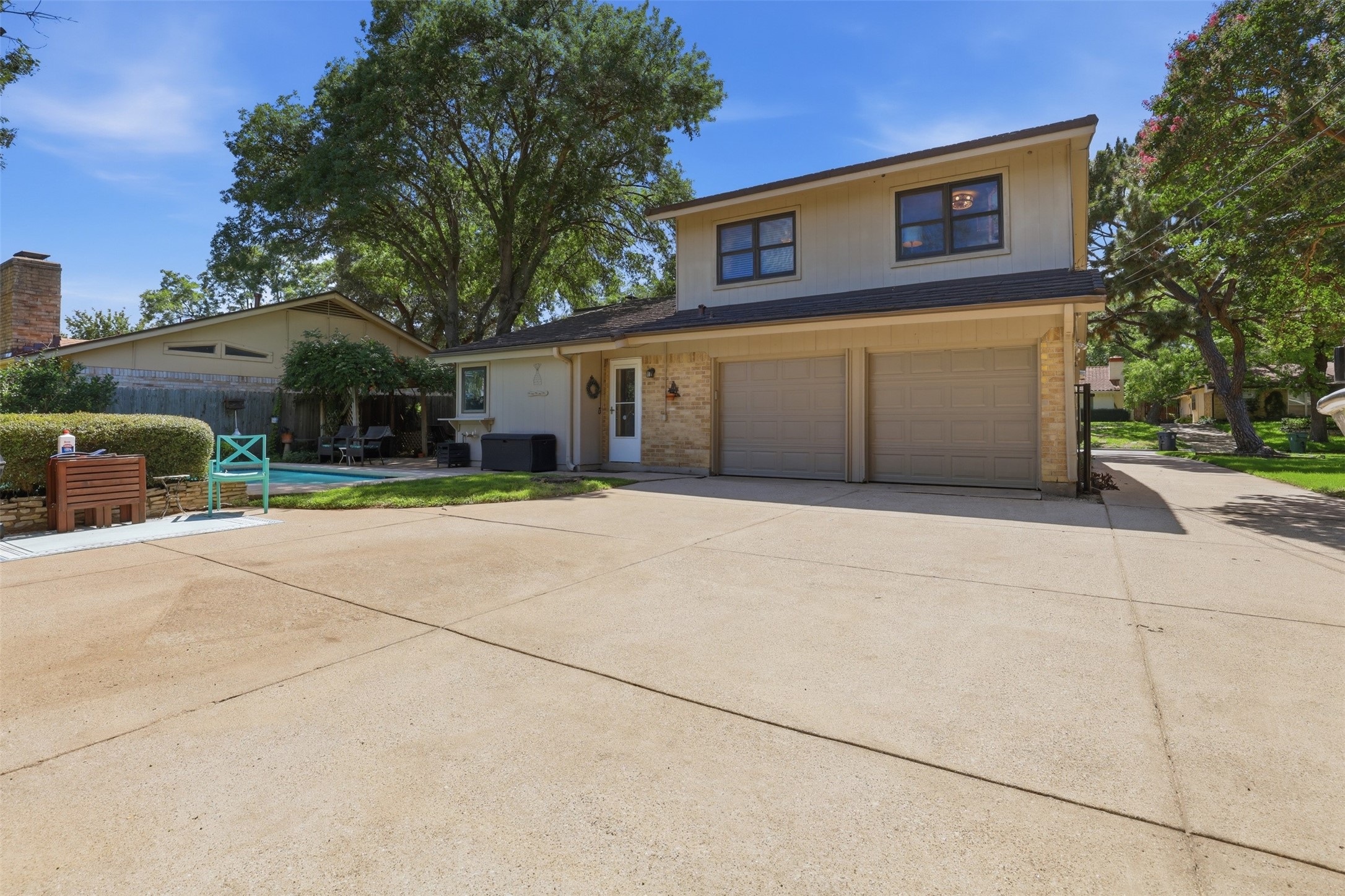1605 Celeste Court