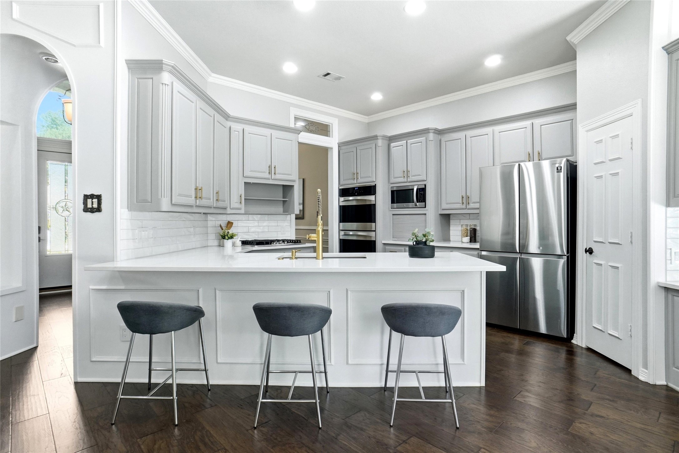 801 Ridgedale Court