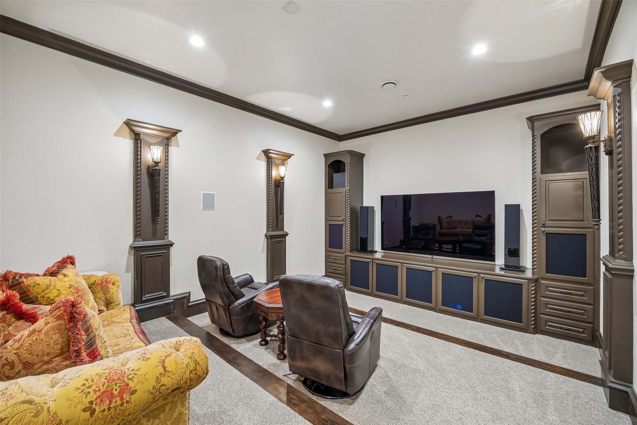 5804 Chalford Common