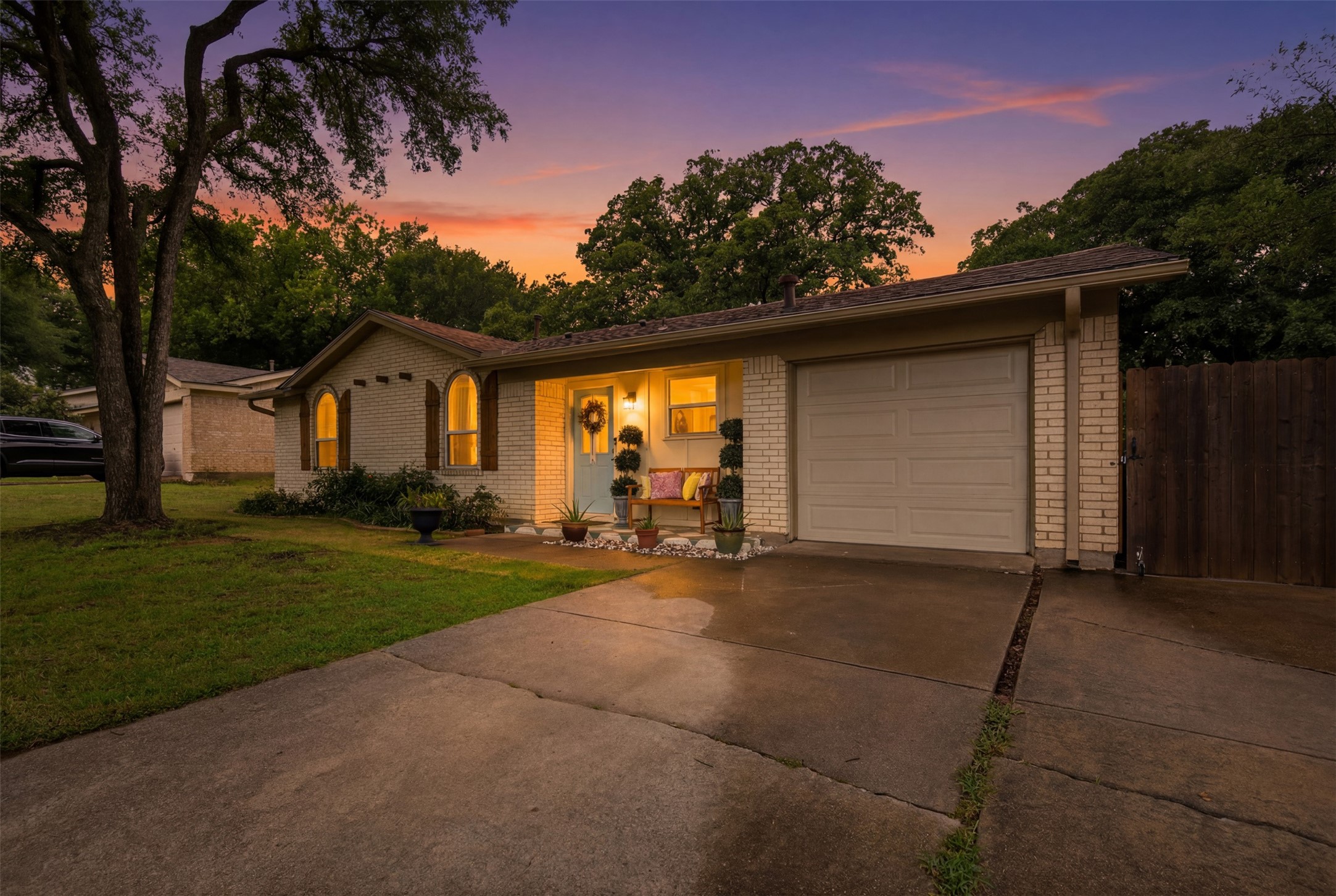 7121 Crabtree Lane