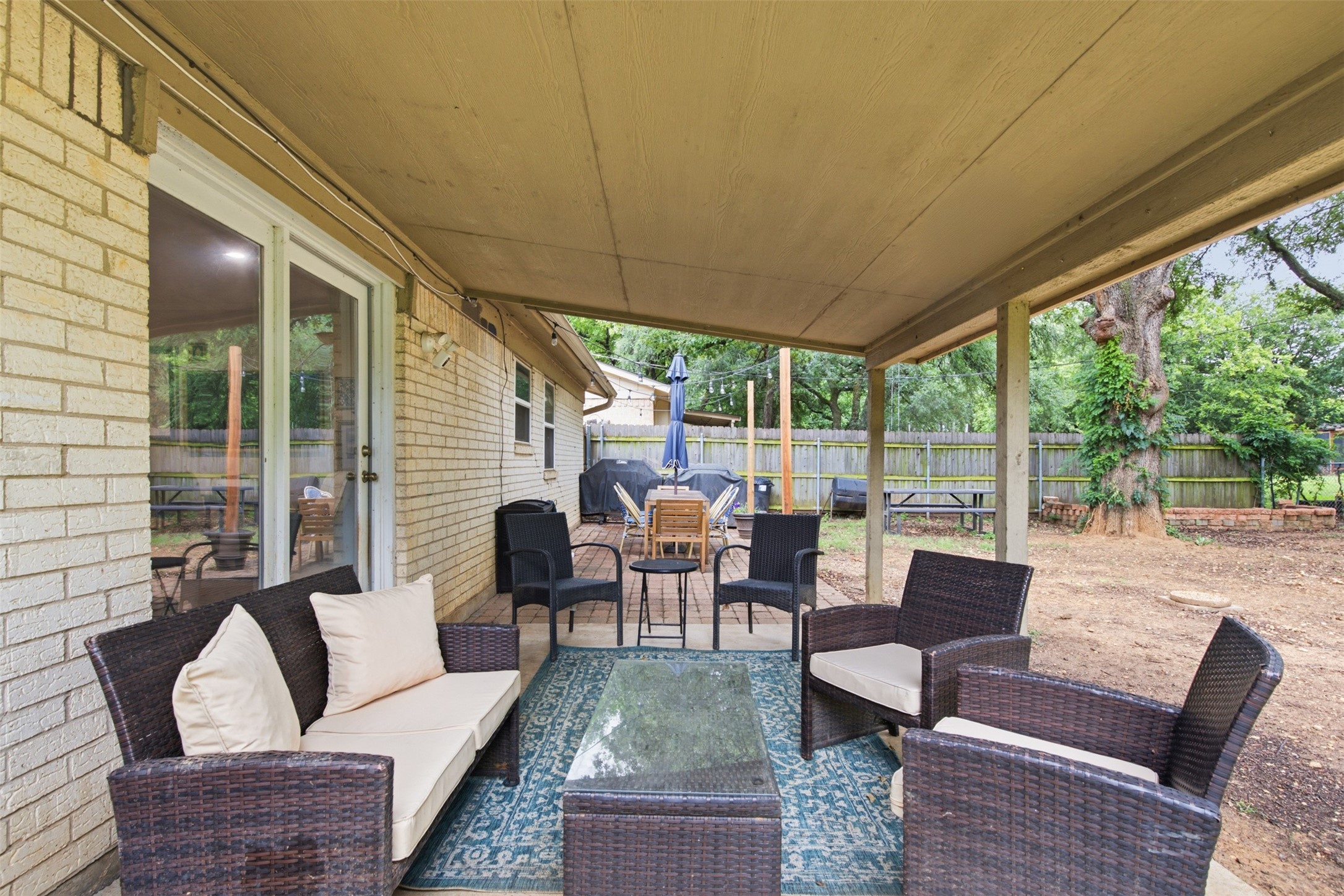 7121 Crabtree Lane