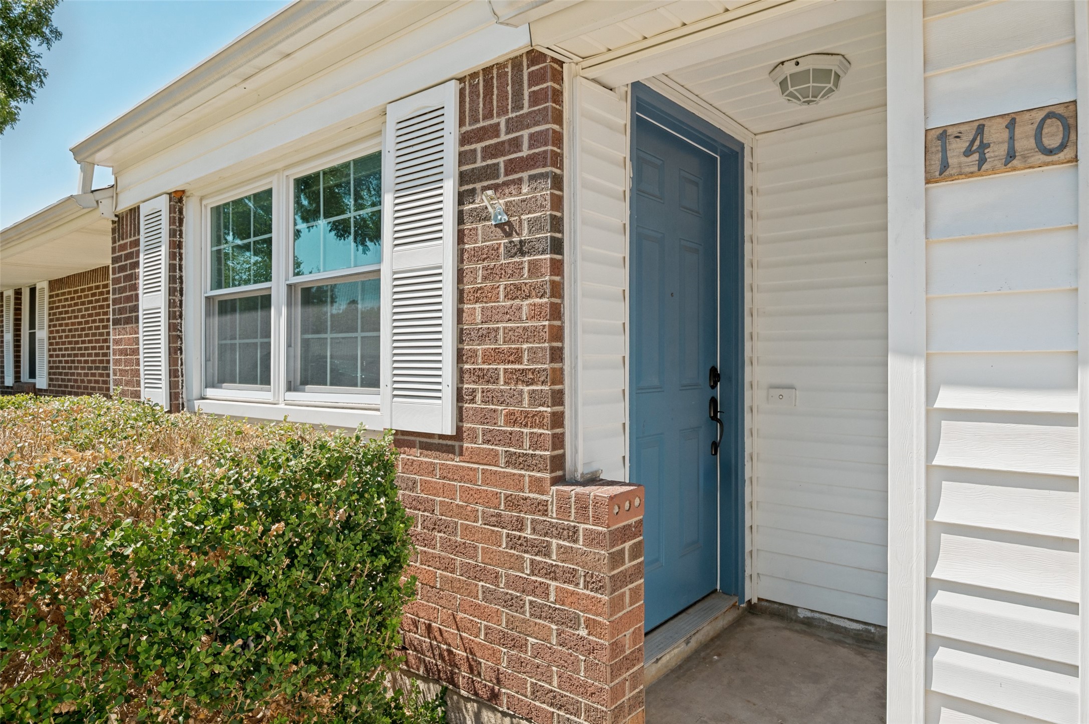 1410 Carswell Terrace
