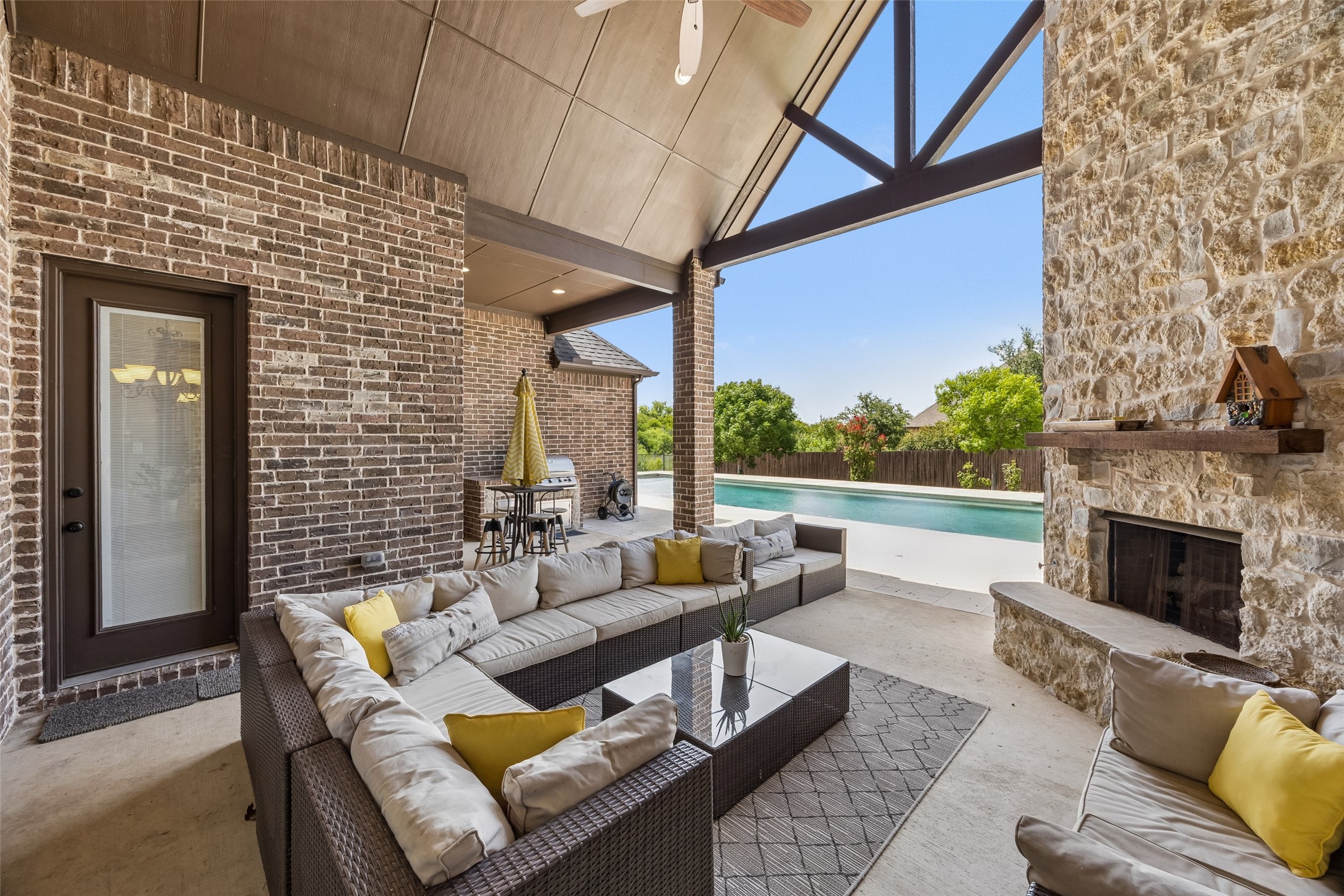 801 Rose Court