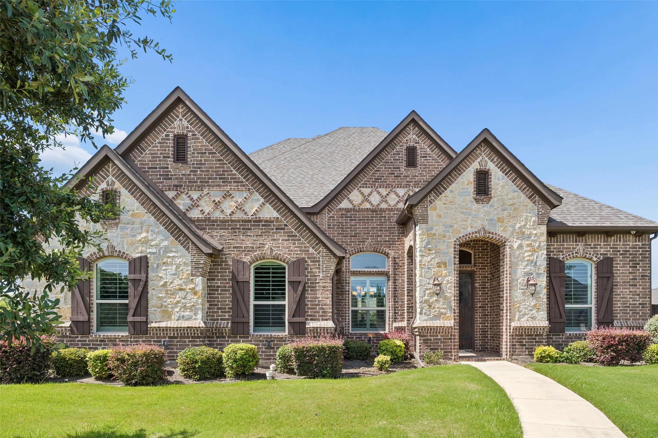 801 Rose Court