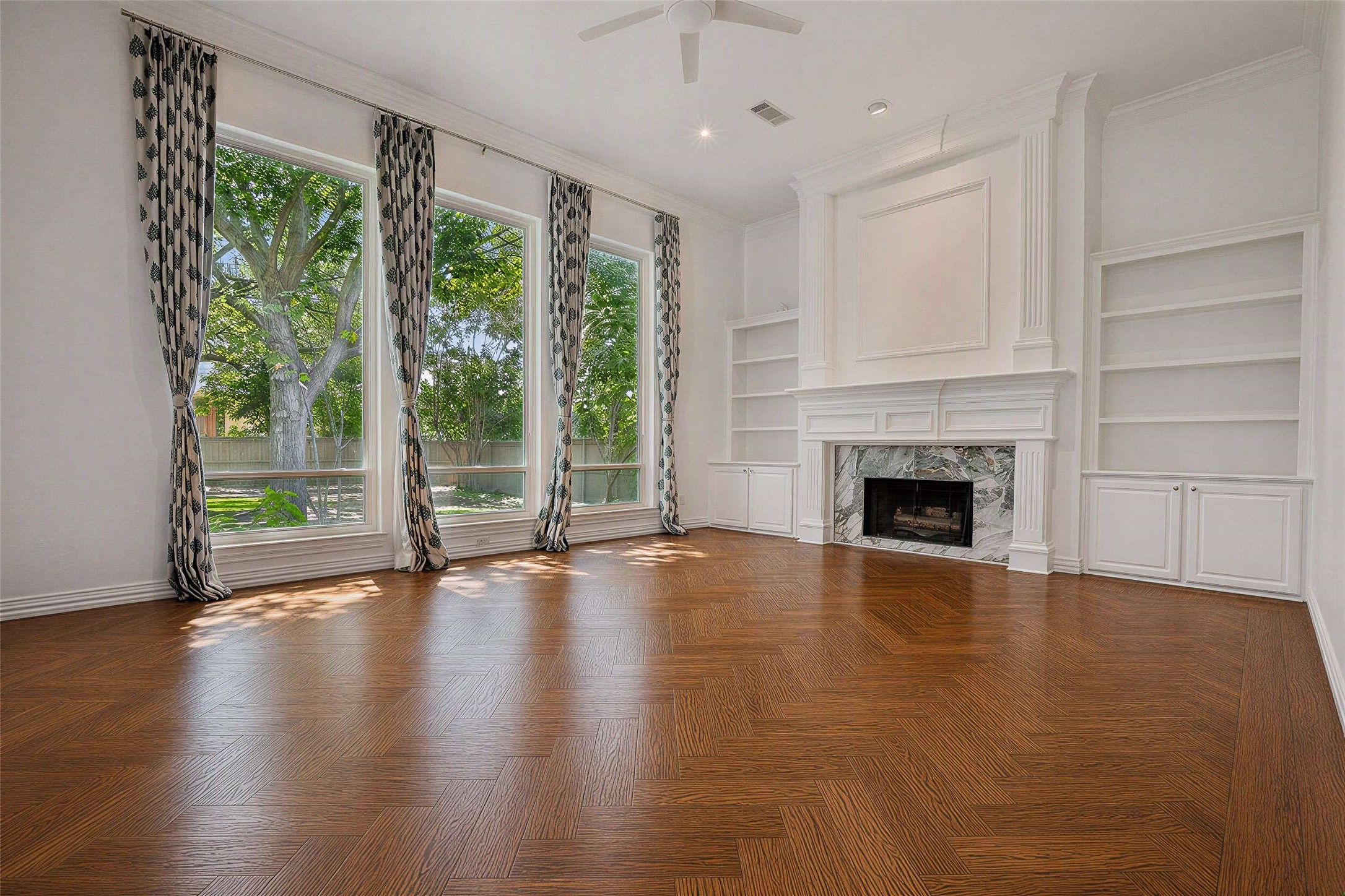 1125 Longford Circle