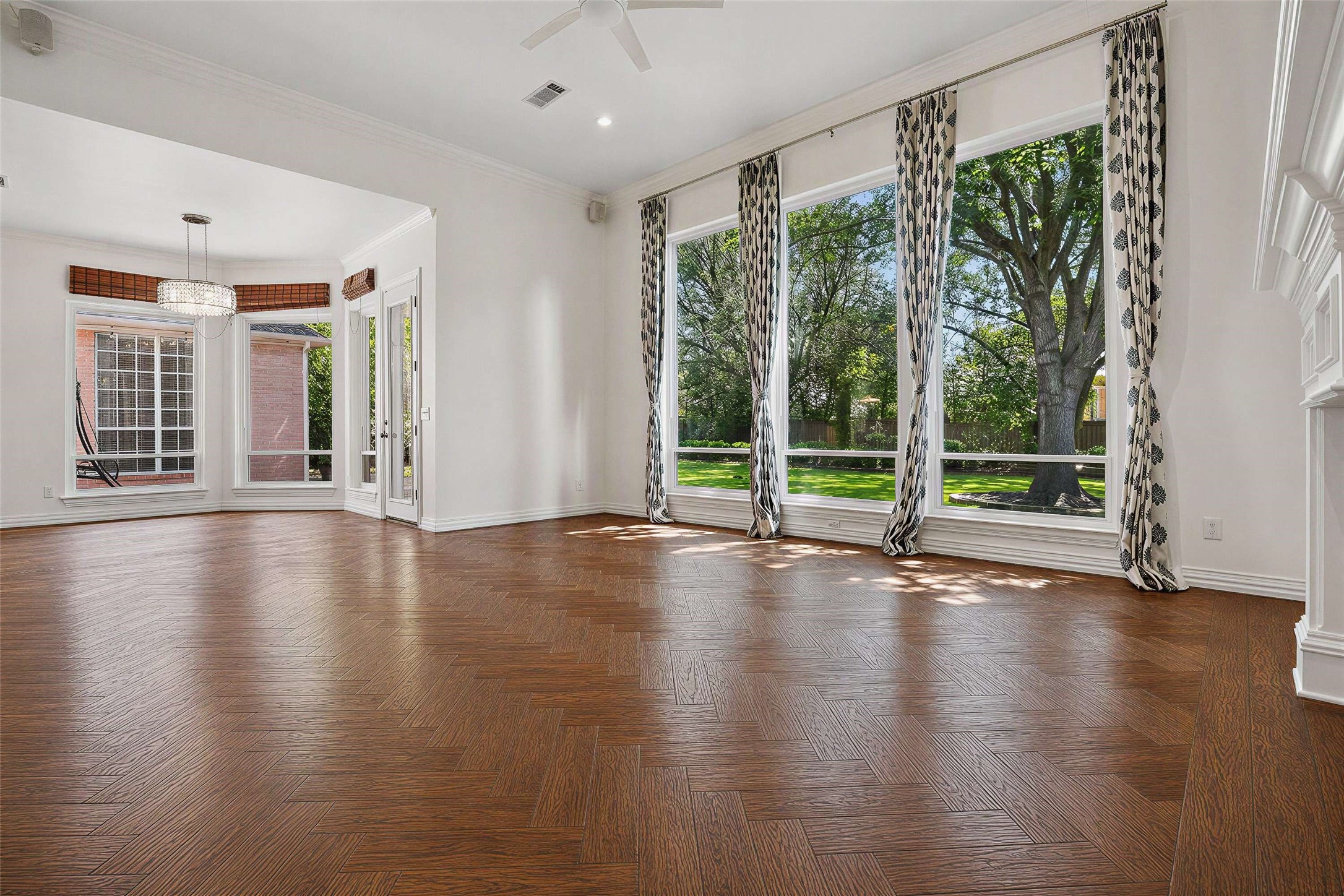 1125 Longford Circle