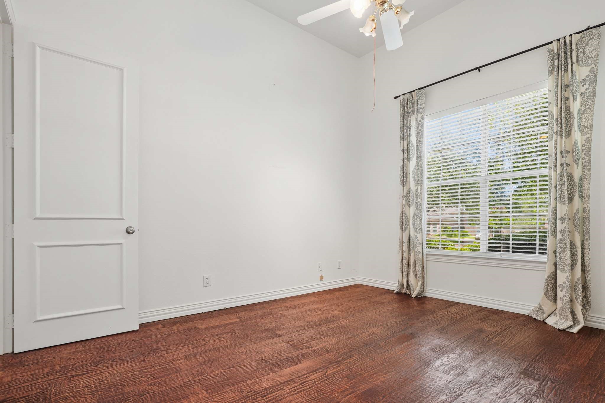 1125 Longford Circle