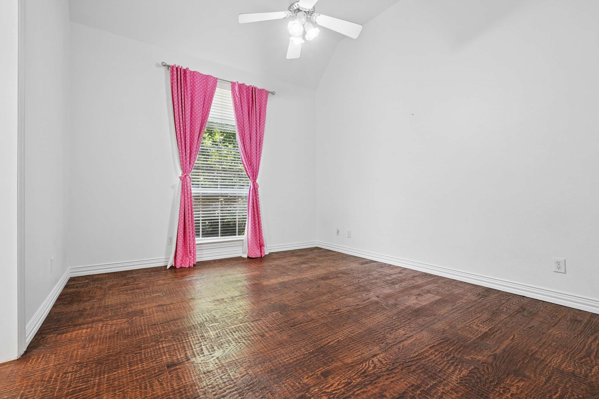 1125 Longford Circle