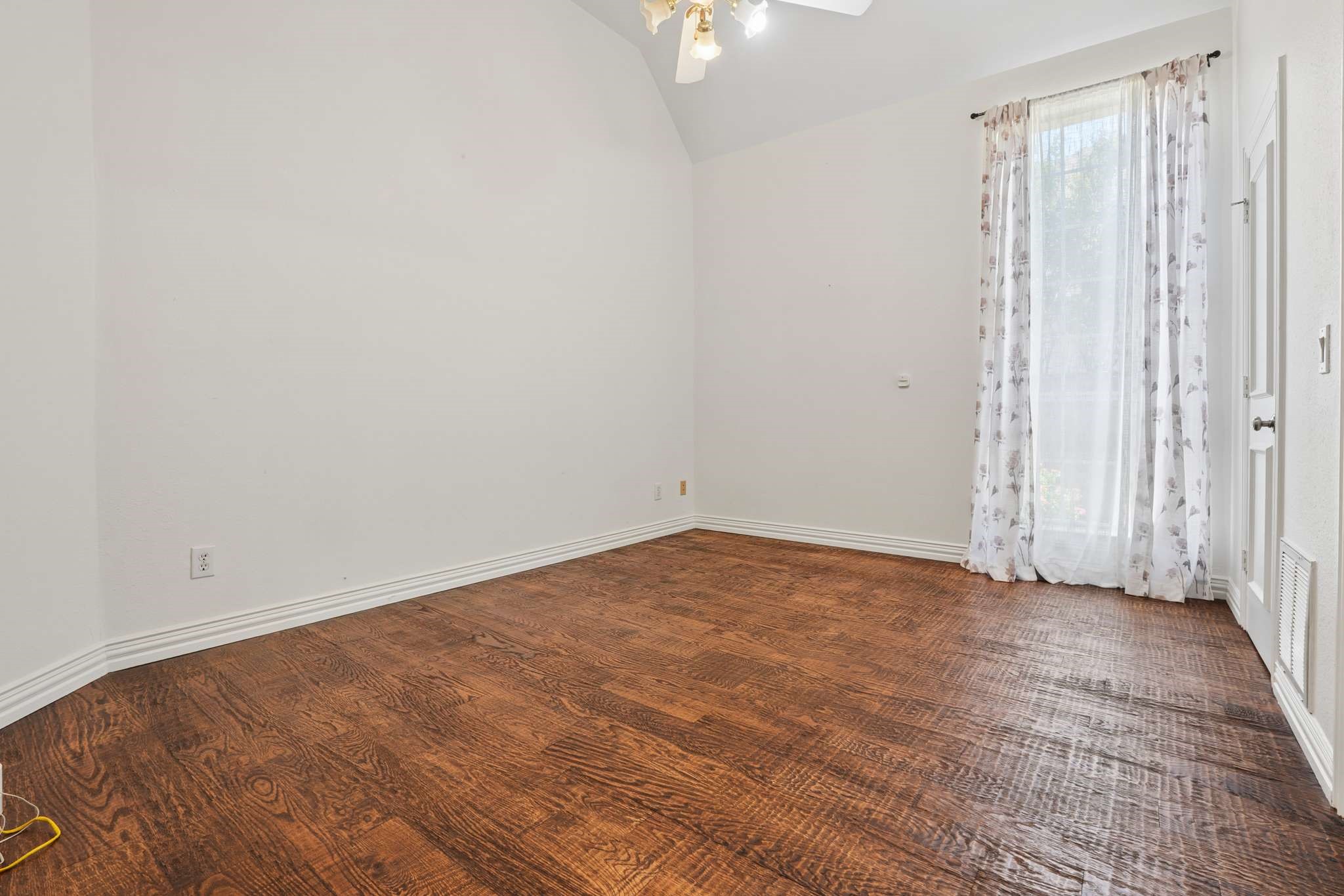 1125 Longford Circle