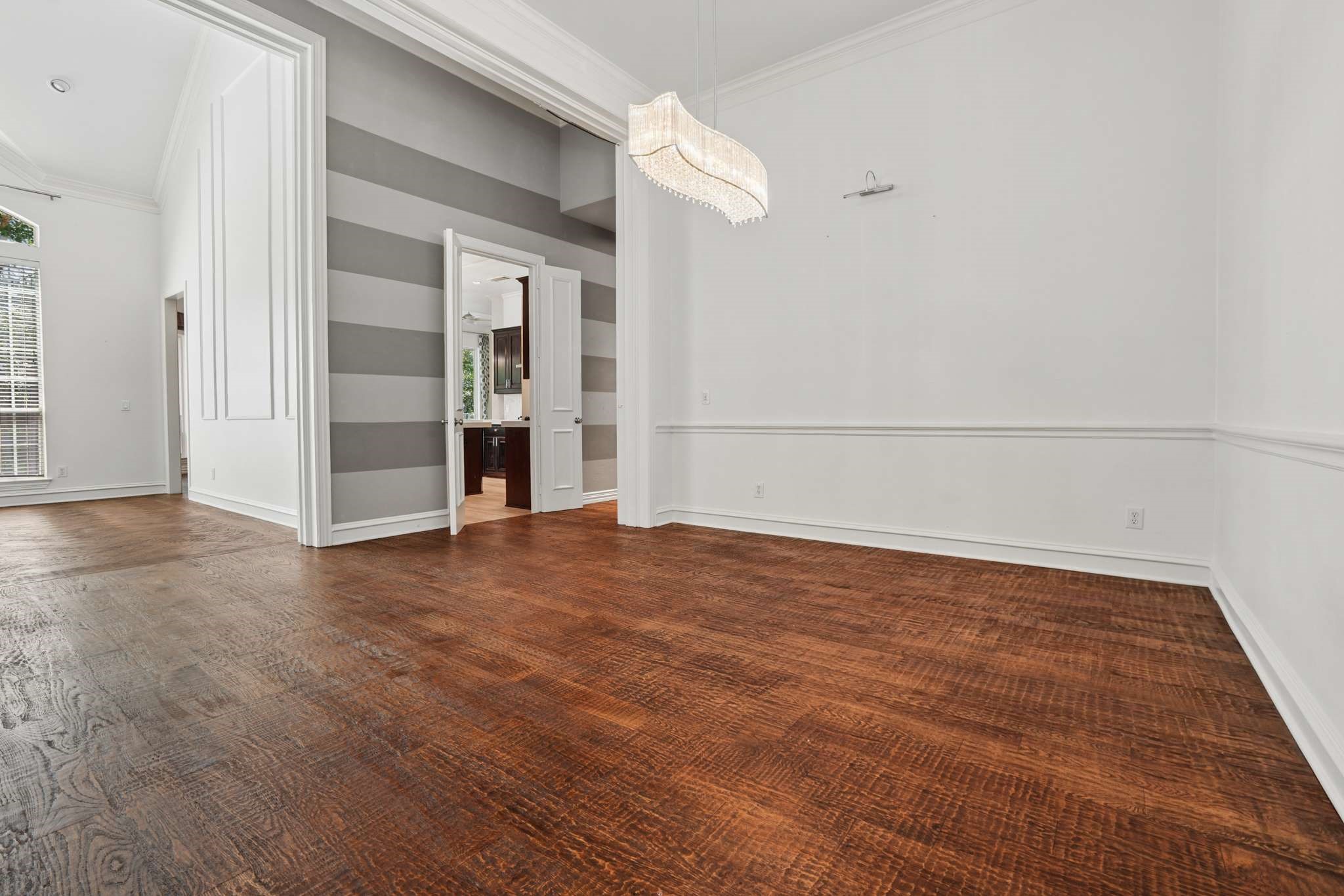 1125 Longford Circle