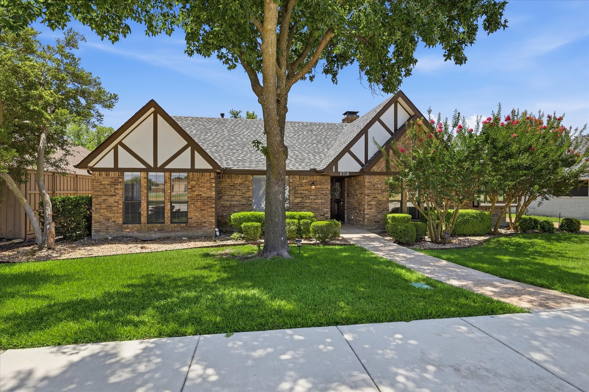 6706 La Manga Drive