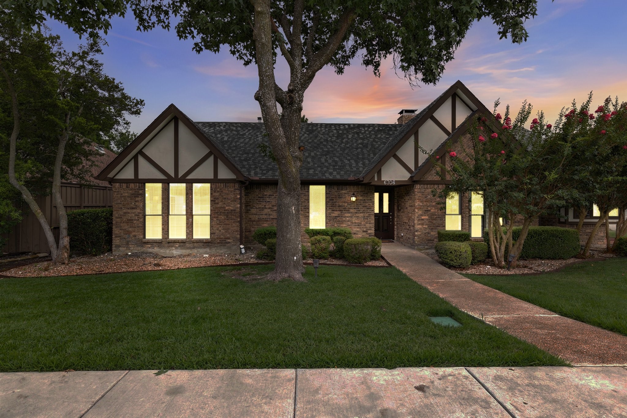 6706 La Manga Drive