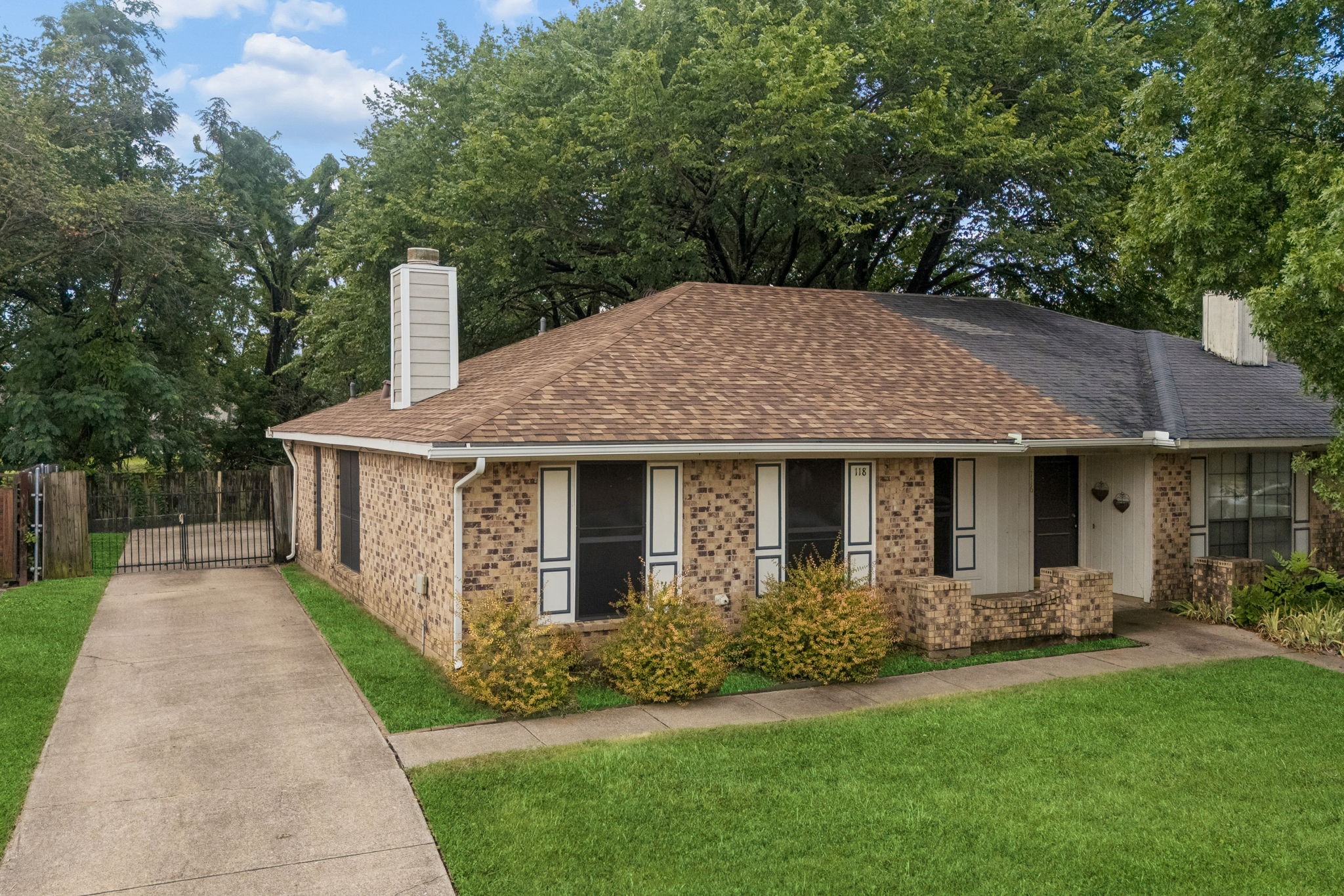 118 E Denton Drive
