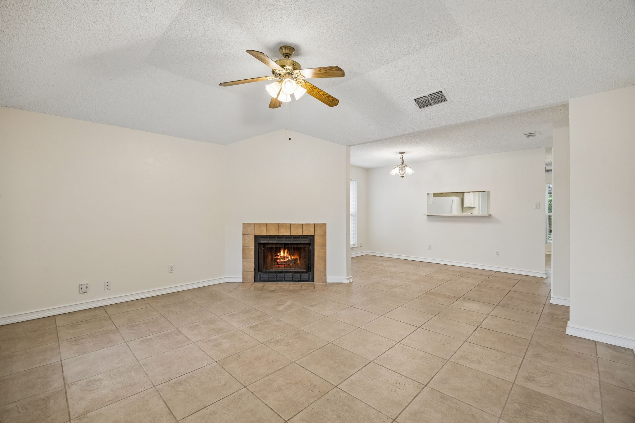 118 E Denton Drive