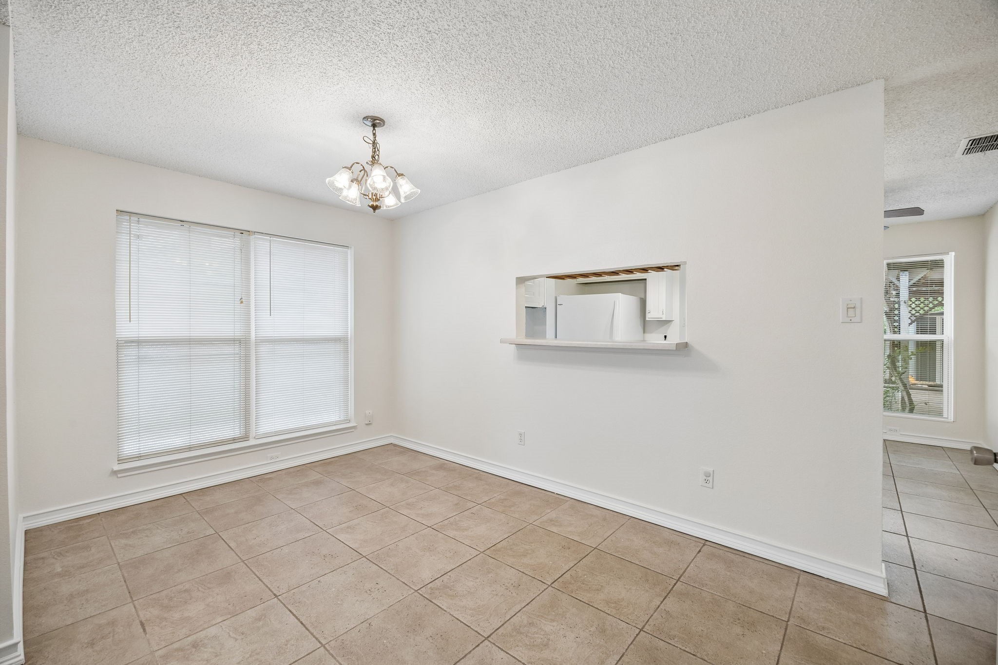 118 E Denton Drive