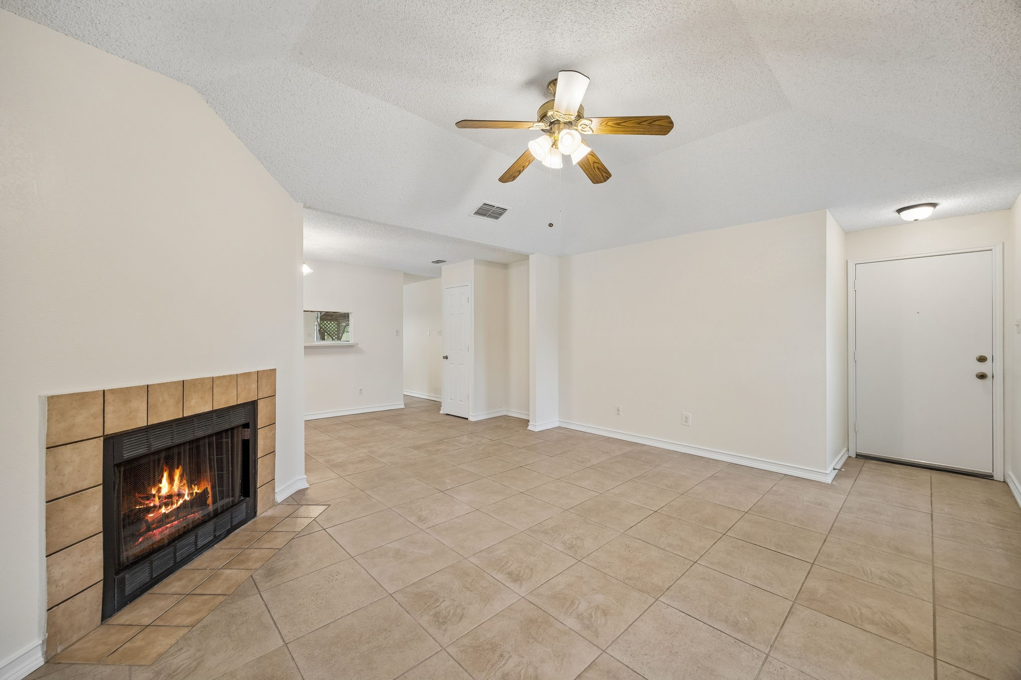 118 E Denton Drive