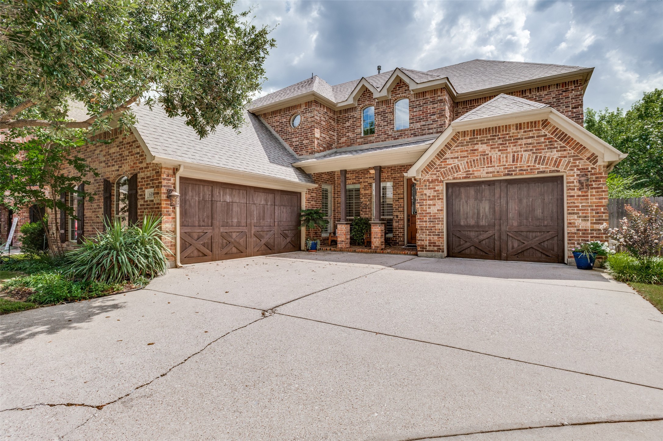 618 Goliad Drive