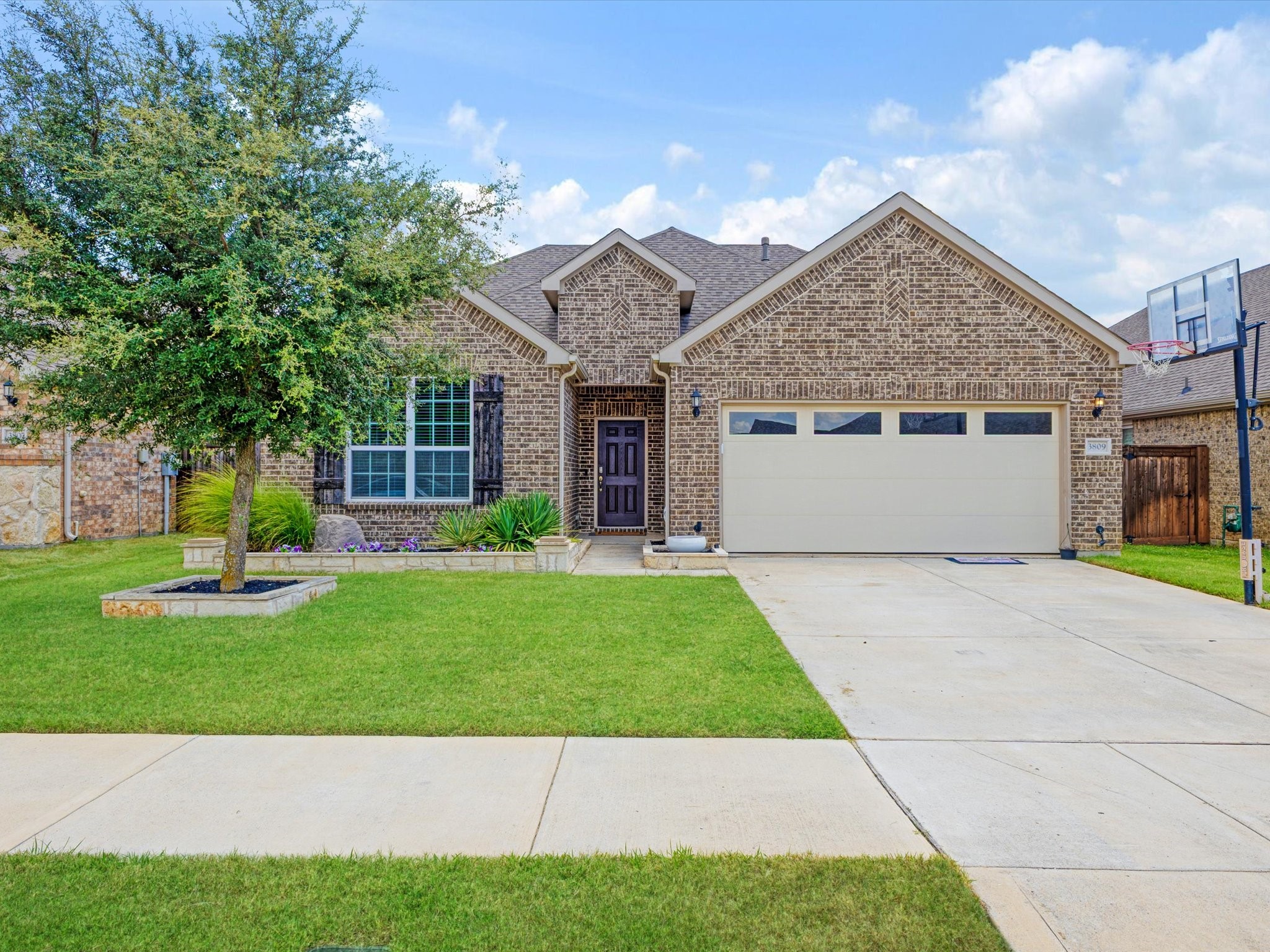 3809 Cicada Lane