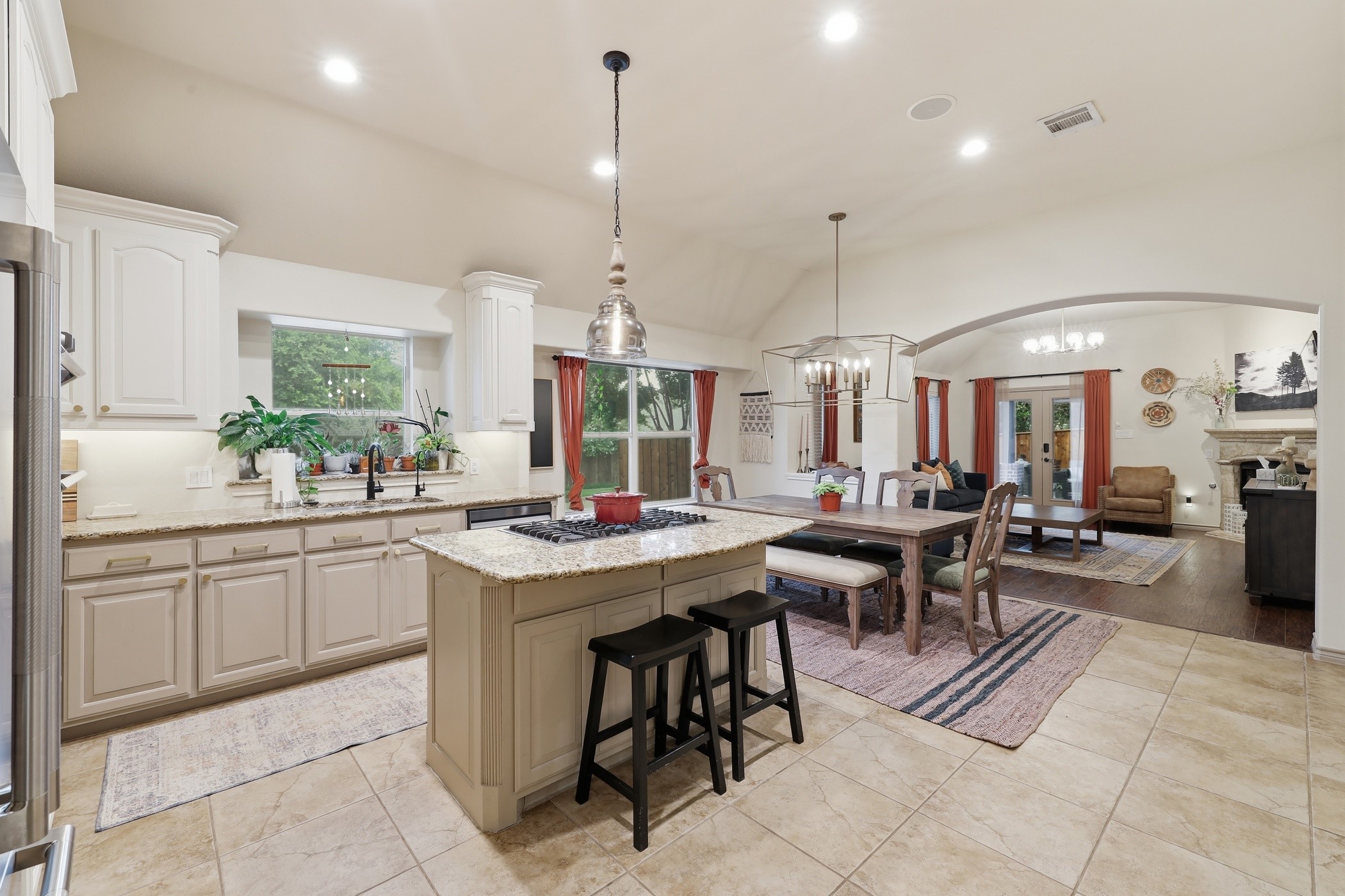 8040 Branch Hollow Trail