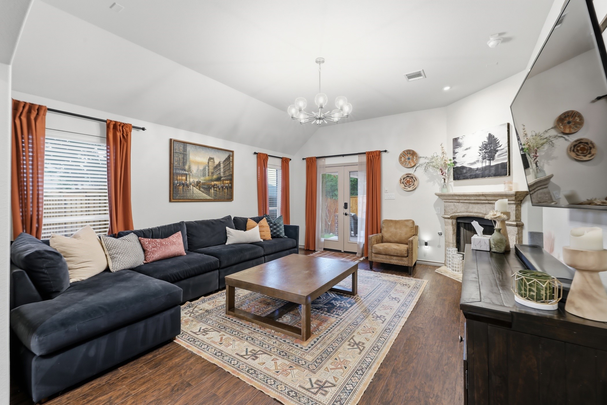 8040 Branch Hollow Trail