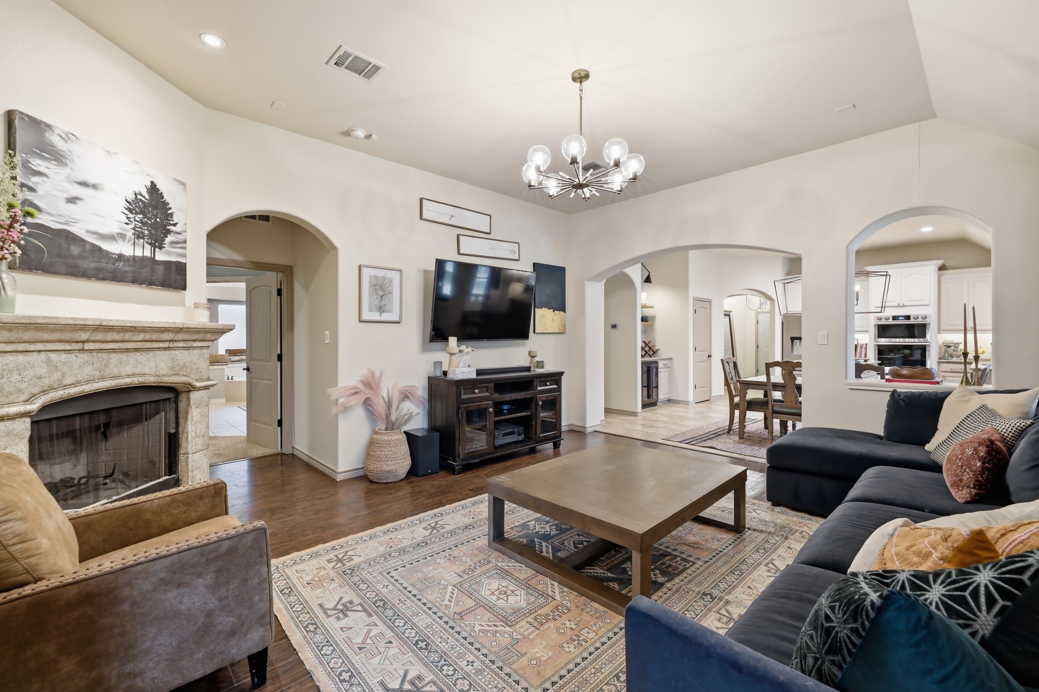 8040 Branch Hollow Trail