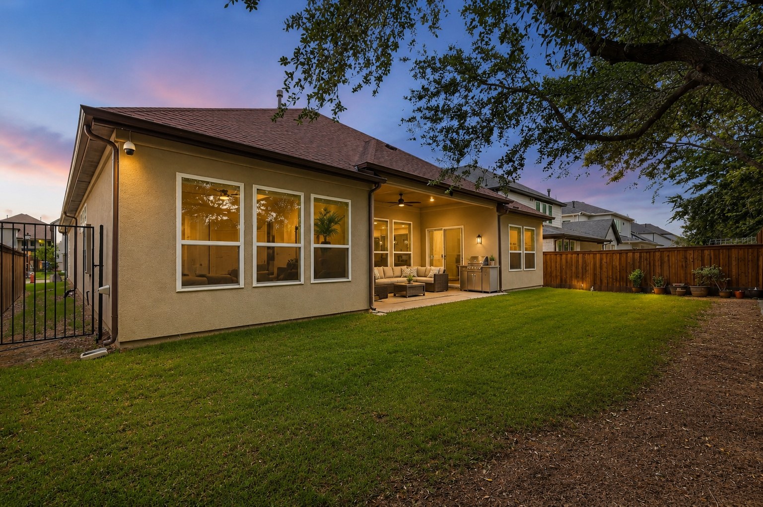 3123 Warwick Trail