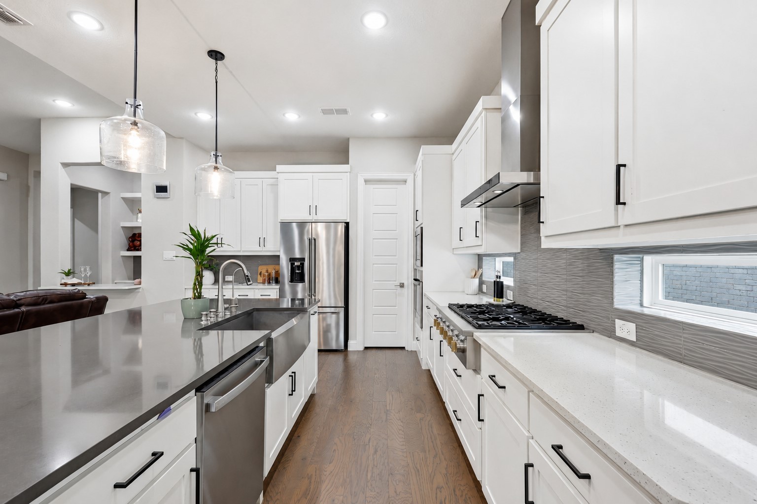 3123 Warwick Trail