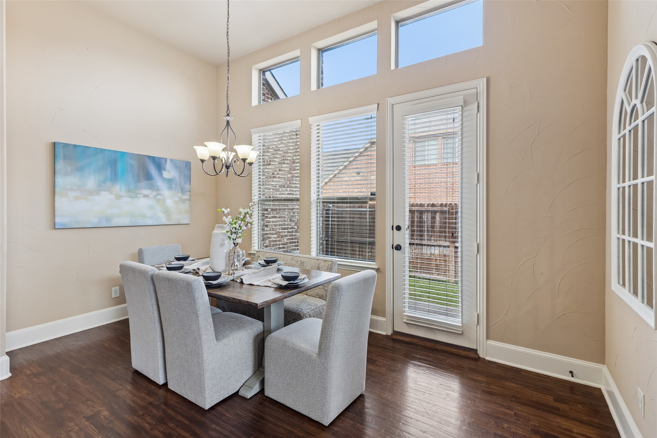 2418 Rosebury Lane