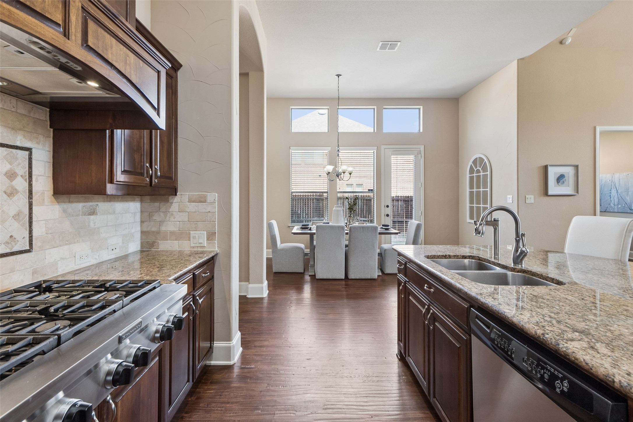 2418 Rosebury Lane