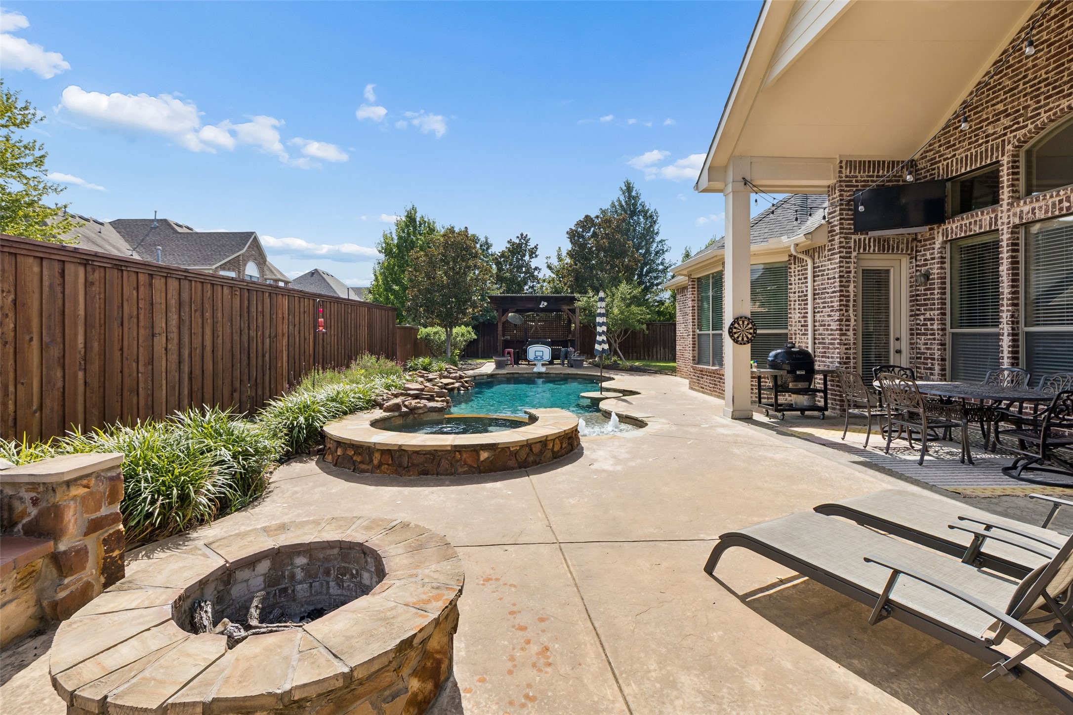 2418 Rosebury Lane