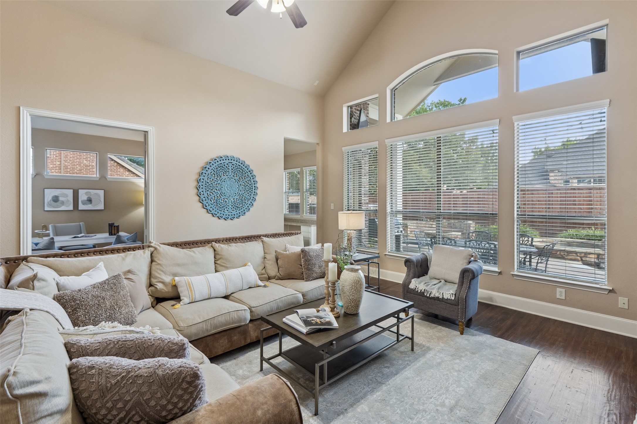2418 Rosebury Lane