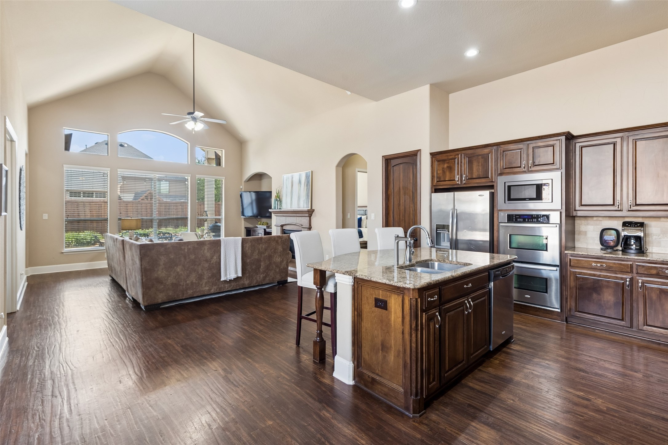 2418 Rosebury Lane