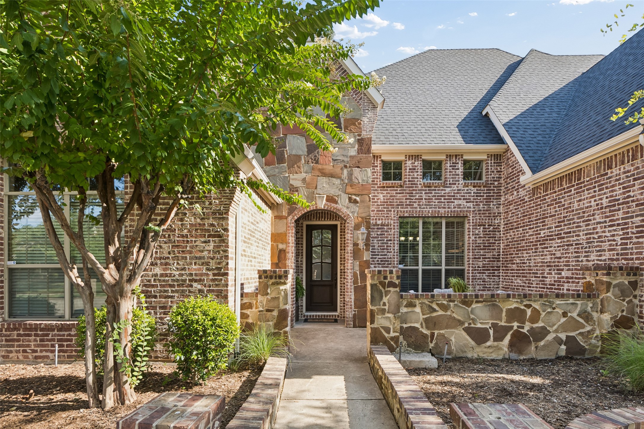 2418 Rosebury Lane