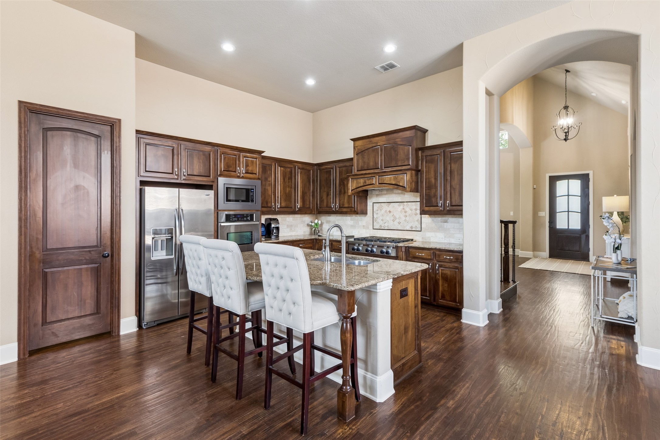 2418 Rosebury Lane