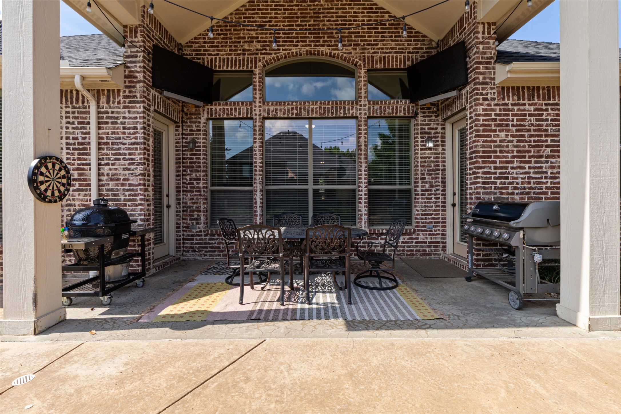 2418 Rosebury Lane