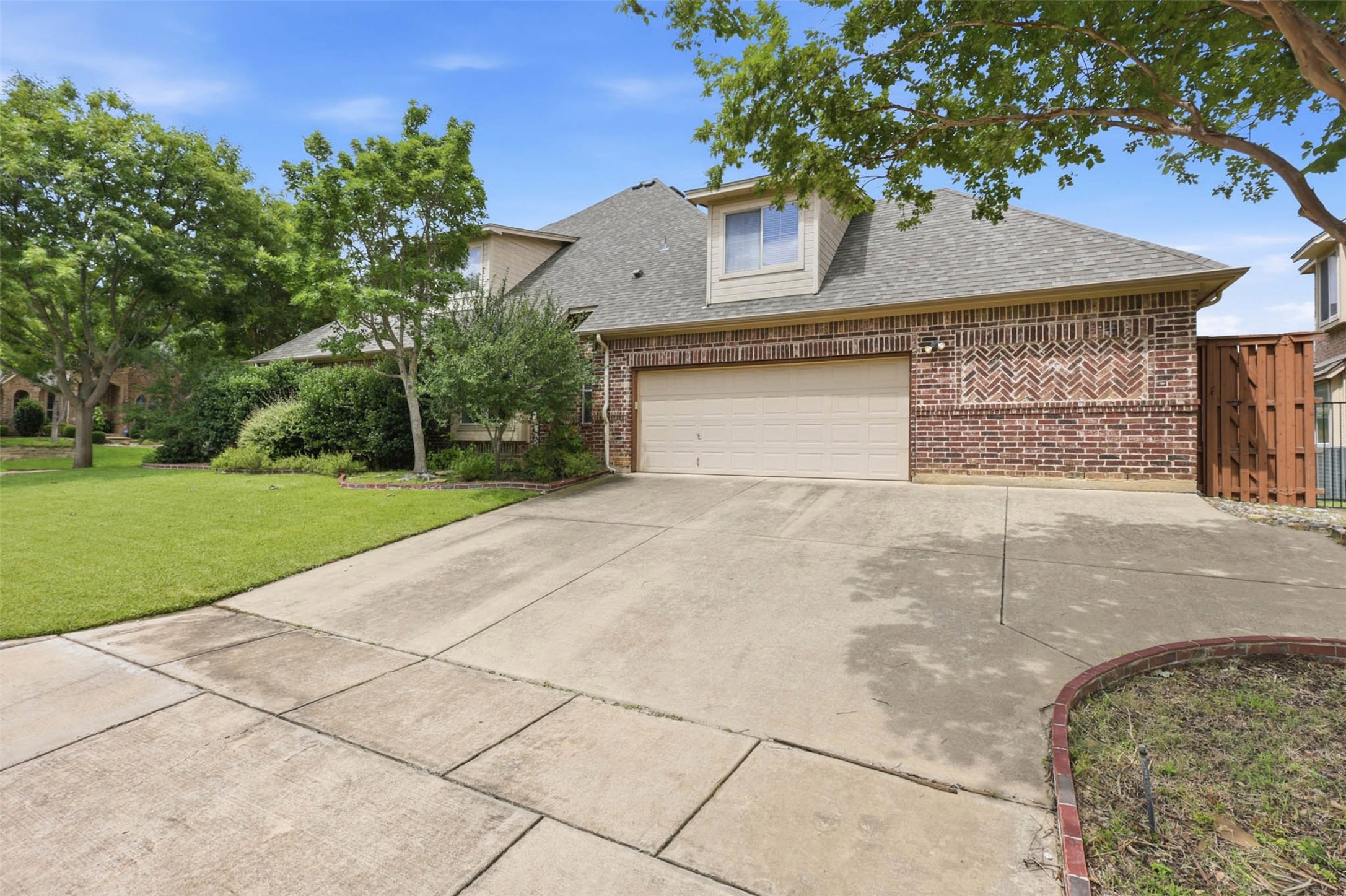 600 Hickory Court